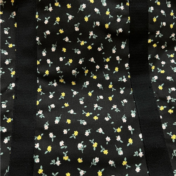 Pink by VS Large tote - Picture 3 of 15